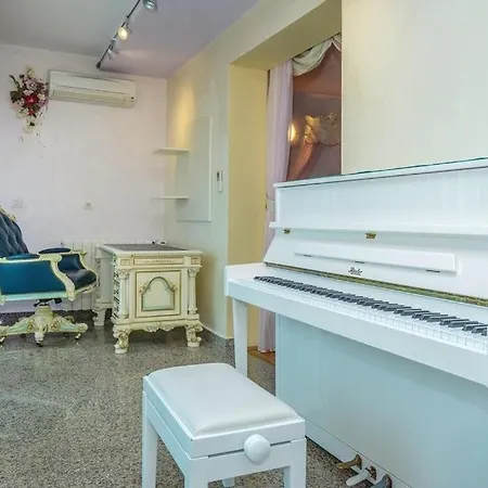 Chiara * Макарска