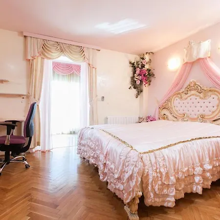 Chiara Apartment *