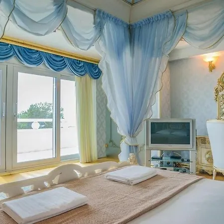 Chiara * Макарска